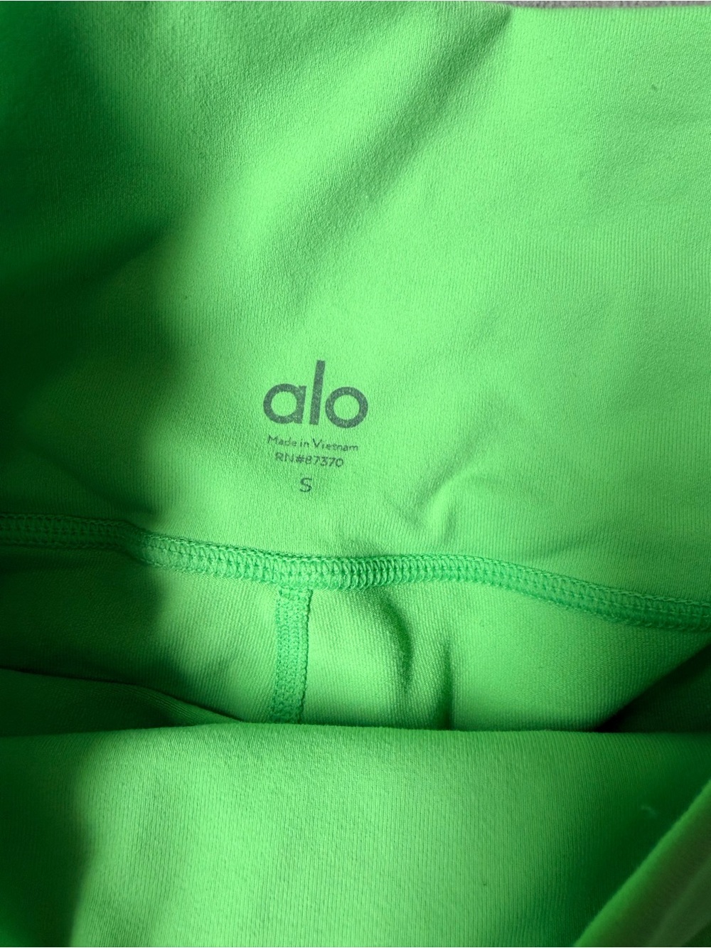 ALO Set - $ 198 - Airbrush Real Bra Tank & Airbrush 7” Biker Shorts - Picture 5 of 9